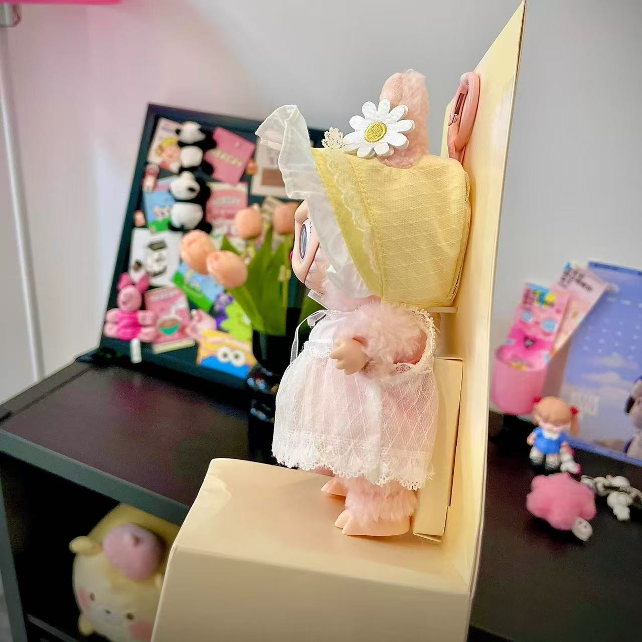 MOKOKO V2 The Monsters Fall into Spring  Series-Vinyl Plush Doll Pendant Action Figure